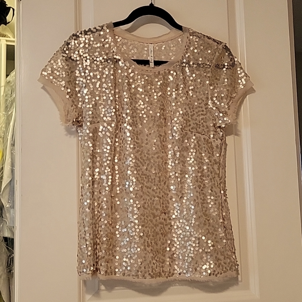 Willow and Clay Sequin "Tee-shirt", size small